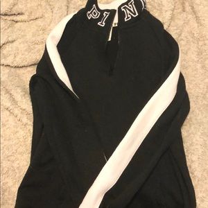 PINK VICTORIA SECRET PULLOVER